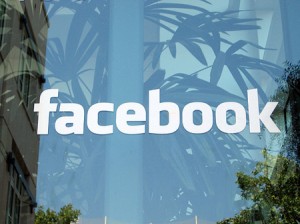 Il mondo delle scommesse si trasferisce su Facebook